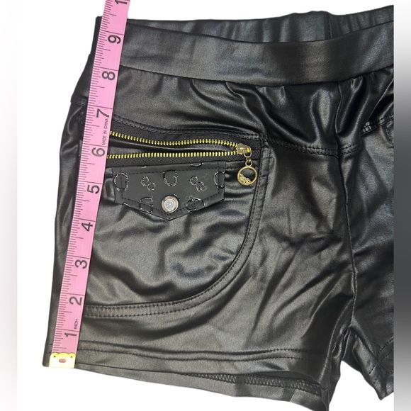 💙💙❤️ Black short shorts - Picture 4 of 15